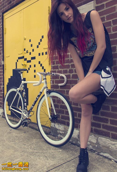 Girl-On-Bicycle-19.jpg