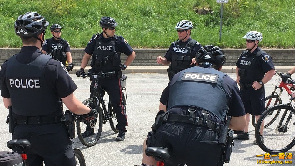 windsor-police-bicycle-unit1.jpg