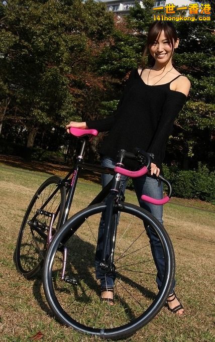 64c63d49a56d3207145b3aafc8565847--cycling-girls-bicycle-girl.jpg