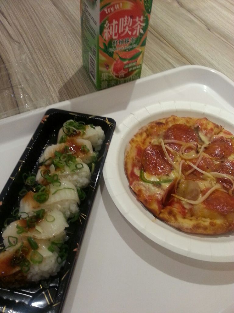 壽司 + 披薩.jpg