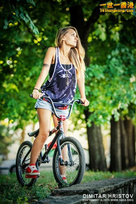 BMX-Girl-Portrait-by-54ka.jpg