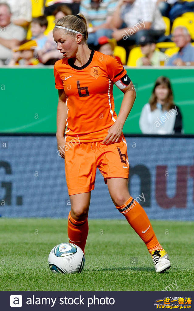 anouk-hoogendijk-of-the-netherlands-is-pictured-during-the-international-DAMEF5.jpg