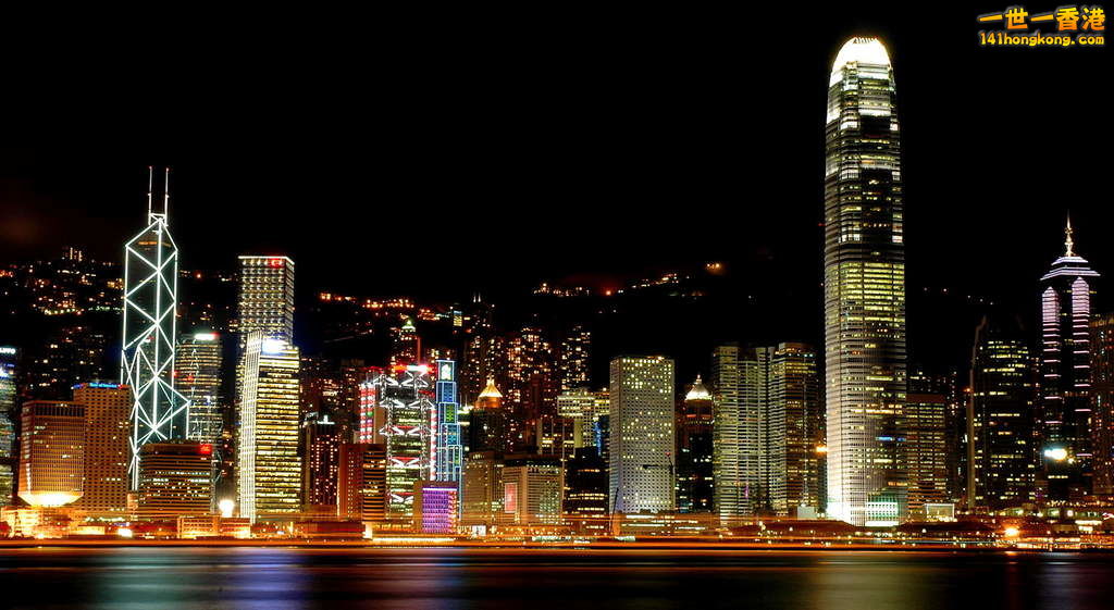 hong_kong_victoria_harbour-wide.jpg