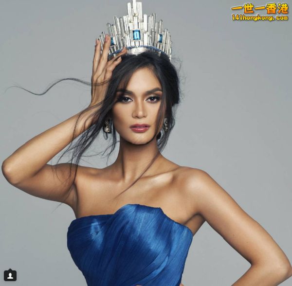 fede522d9346e79944432edfd1ab8f6f_pia-wurtzbach-shows-off-her-assets-in-hawaii-holiday.png