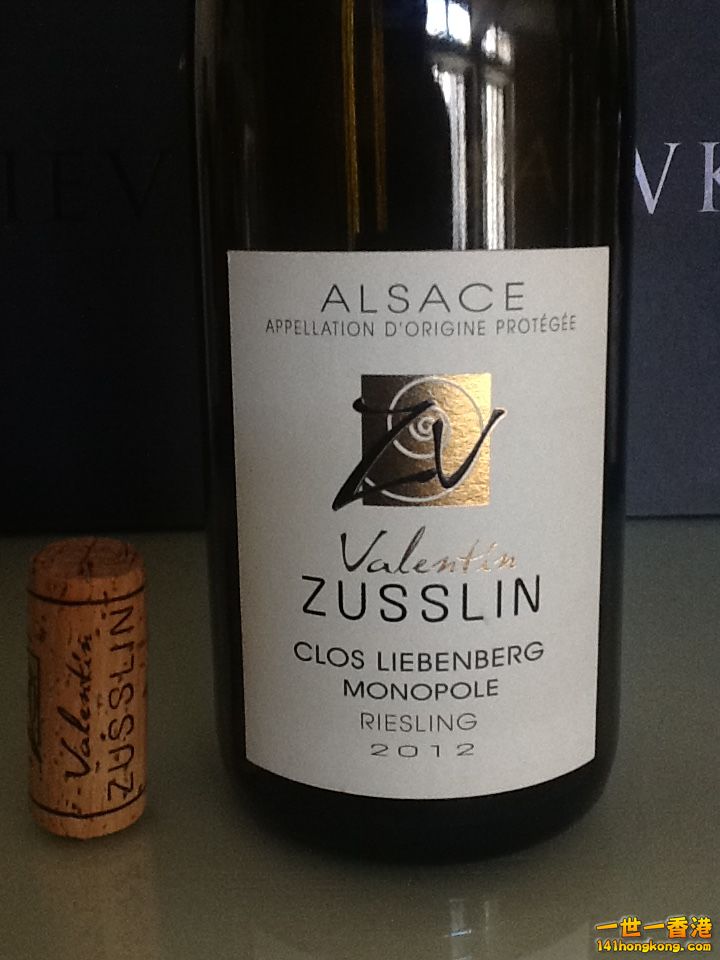 Zusslin Alsace Riseling Clos Liebenberg 2012_02.JPG