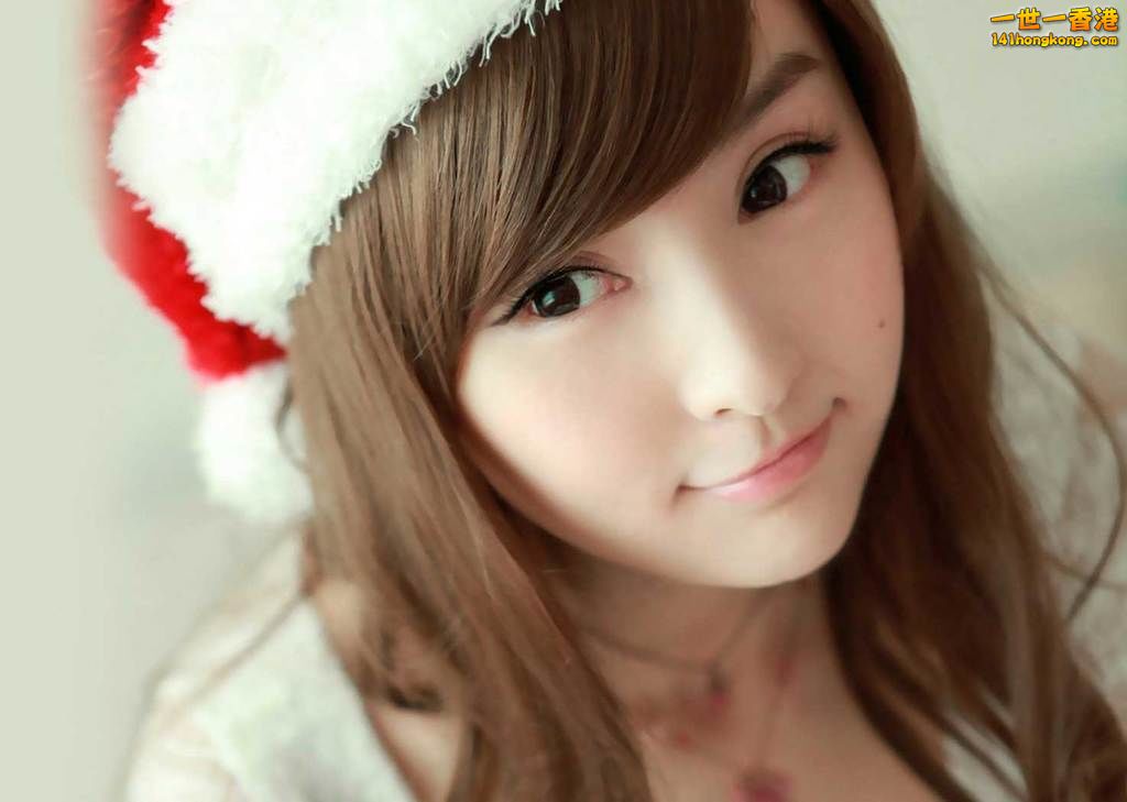 Cute-Girl-Christmas-HD-Wallpaper.jpg