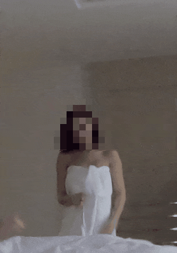 boobcompress.gif