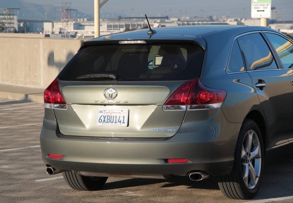 2013-Toyota-Venza-Limited-007.jpg