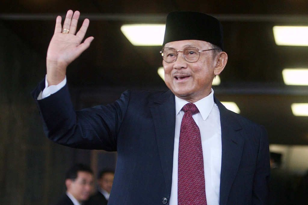 B. J. Habibie   -  101.jpg