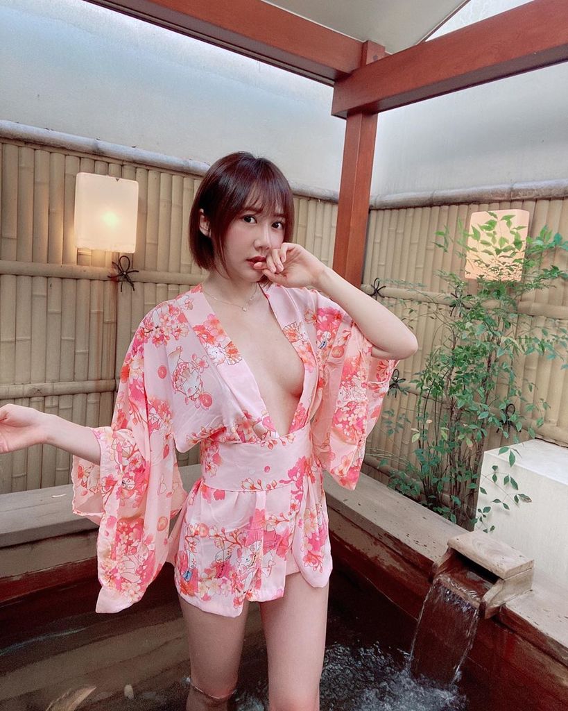 浸溫泉相1.jpg