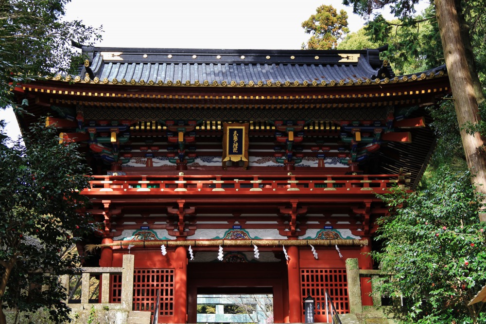 Kunozan-Toshogu-Romon-Gate.jpg