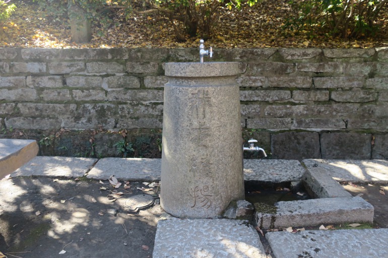 Nezu-Shrine-Ogai's-Stone.jpg