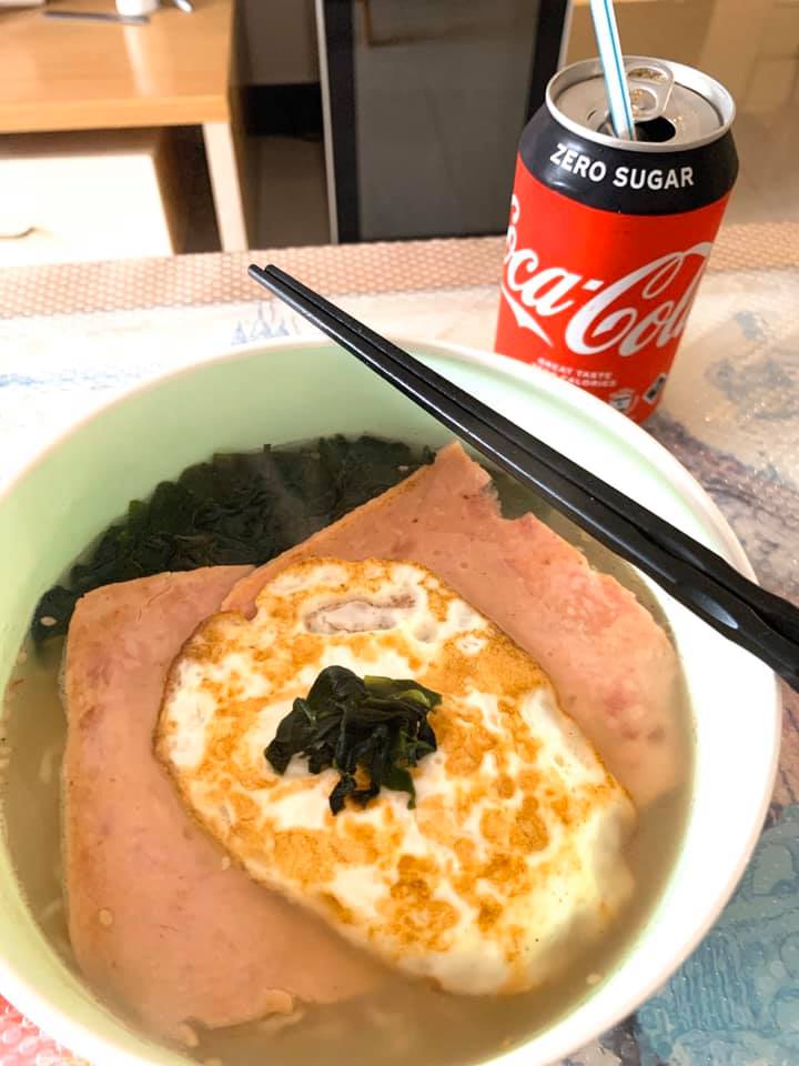 餐蛋麵.jpg