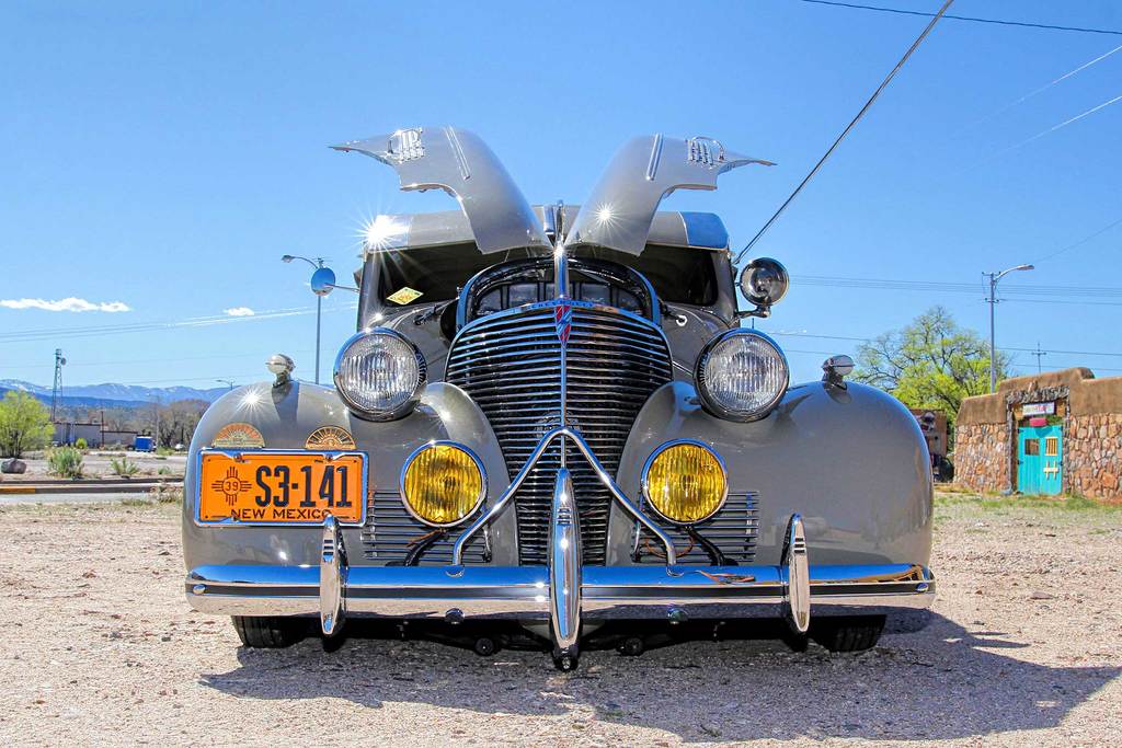 1939-Chevrolet-Master-Deluxe-Front-Grille.jpg