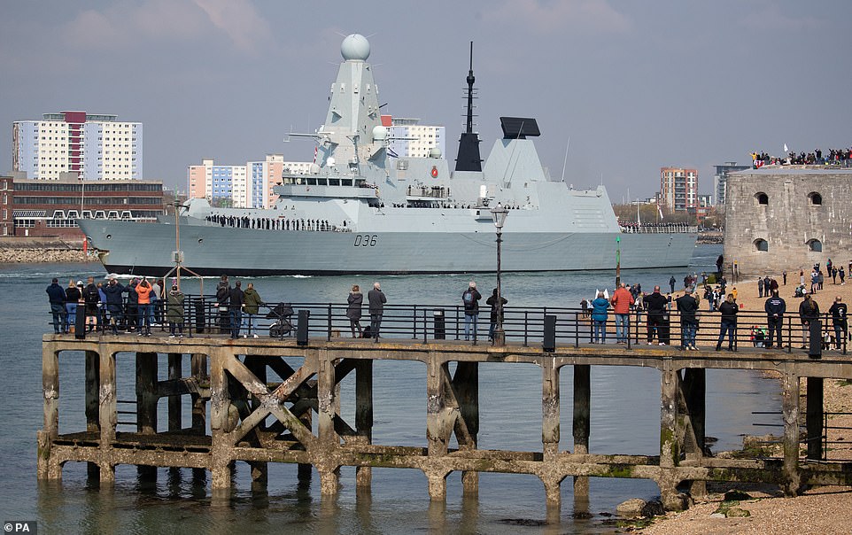 Type 45 destroyer HMS Defender.jpg