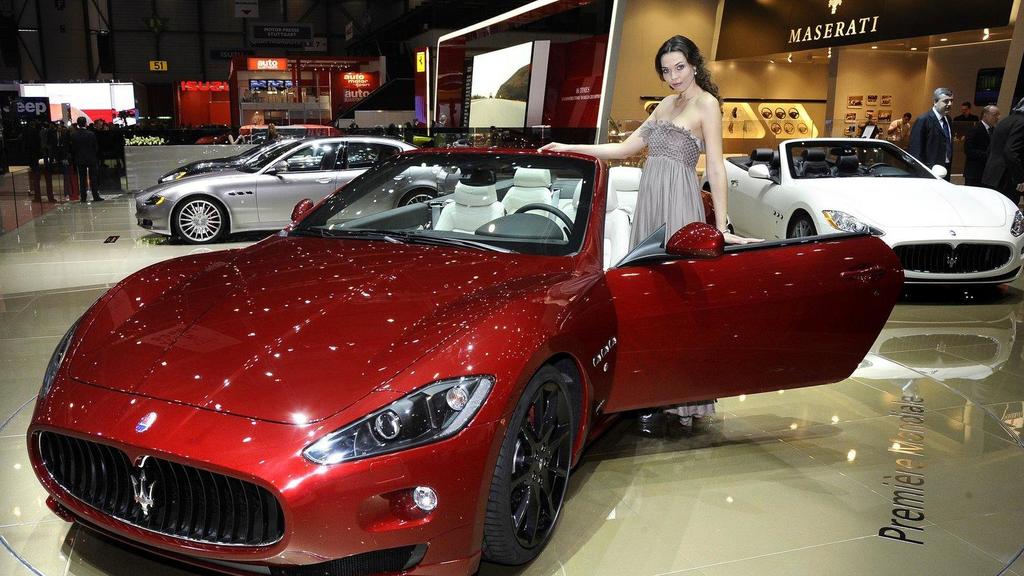 2011-226138-maserati-grancabrio-sport-live-in-geneva-01-03-20111.jpg