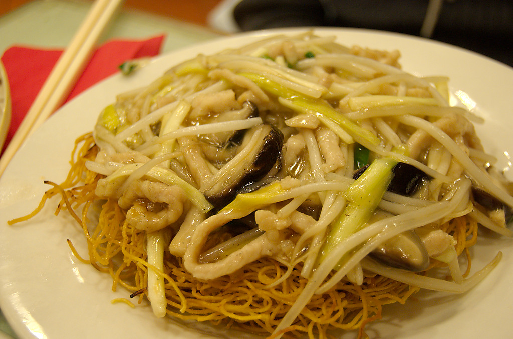 Pork_chow_mein.jpg