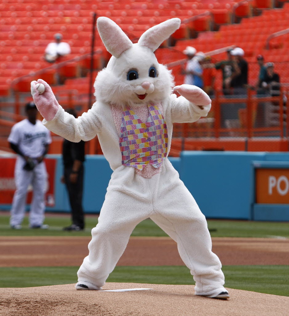 easter-bunny-throws-first-pitchjpg-8e544f5a8eab5b28.jpg