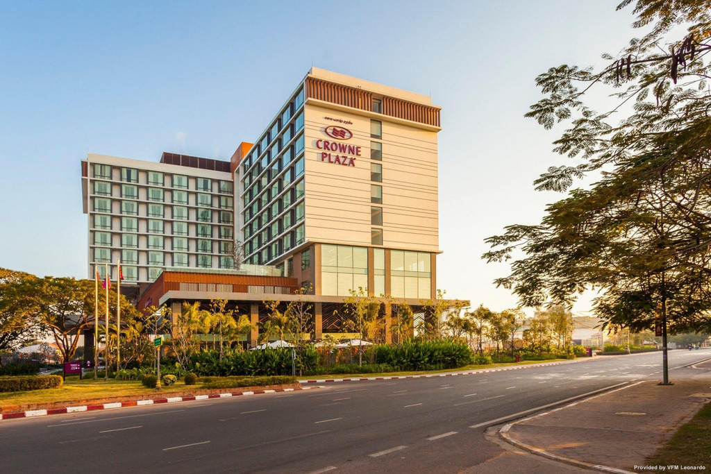 Crowne_Plaza_VIENTIANE-Vientiane-Aussenansicht-9-864753_1280x1280.jpg