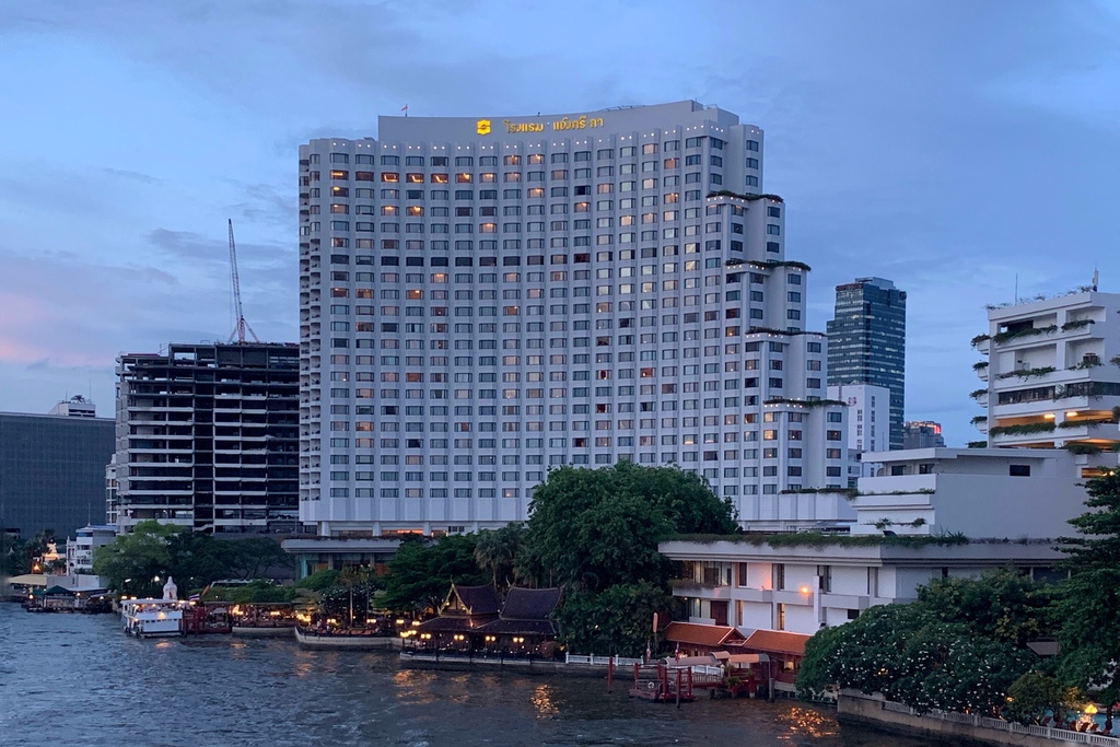 Shangri-la Hotel, Bangkok .jpg
