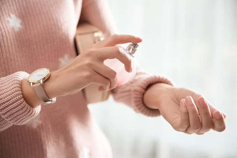 5 十幾歲少女最香？女人35歲體香會突然消失？中醫教3大方法不做臭女人.jpg.jpg