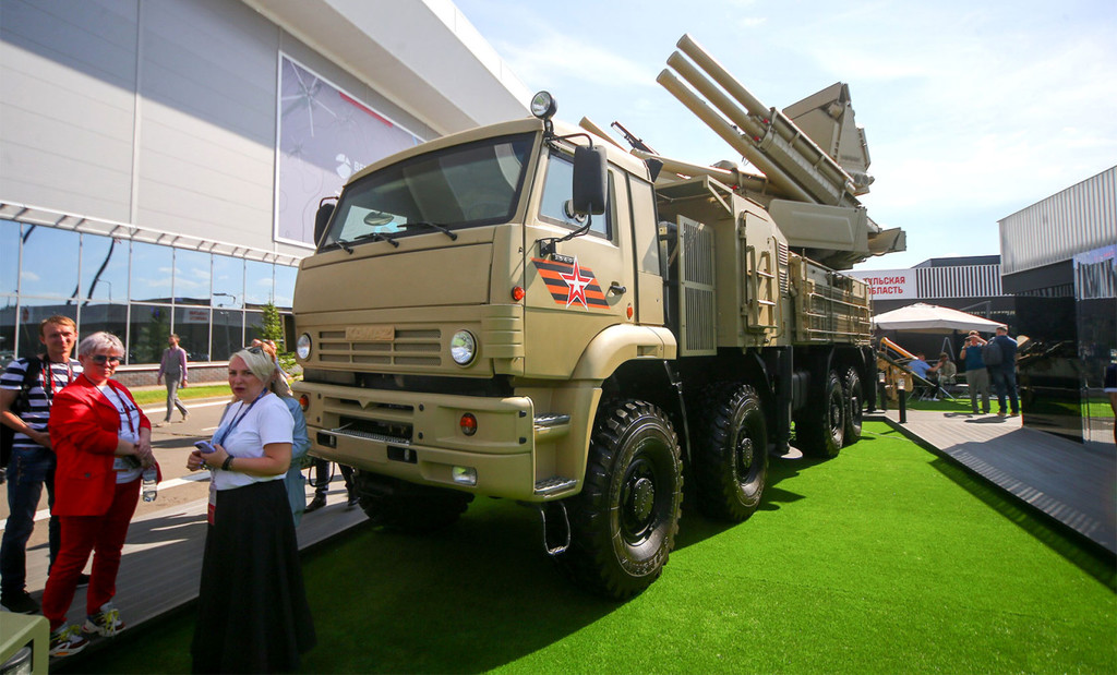 The Pantsir-S1 surface-to-air missile and cannon system.jpg