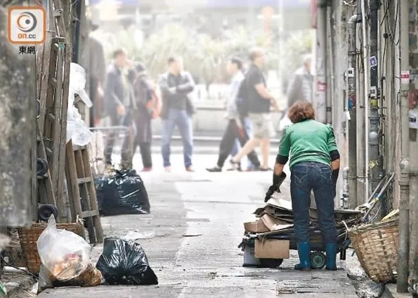 傳最低工資加至 40 港元水平 基層結束連續四年凍薪.jpg