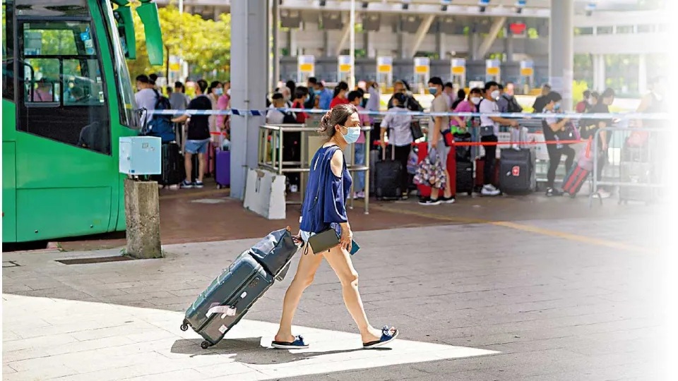 傳媒引消息：下月3日赴內地免隔離 譚耀宗料通關在望.jpg