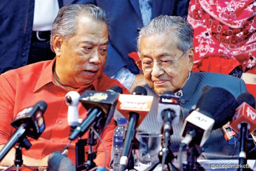 Tun Dr Mahathir Mohamad (right) and Tan Sri Muhyiddi.jpg