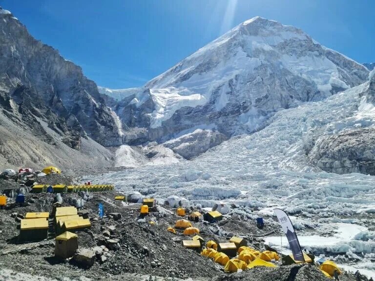 尋獲失蹤蒙古人遺體 聖母峰春季登山潮已有2死.jpg