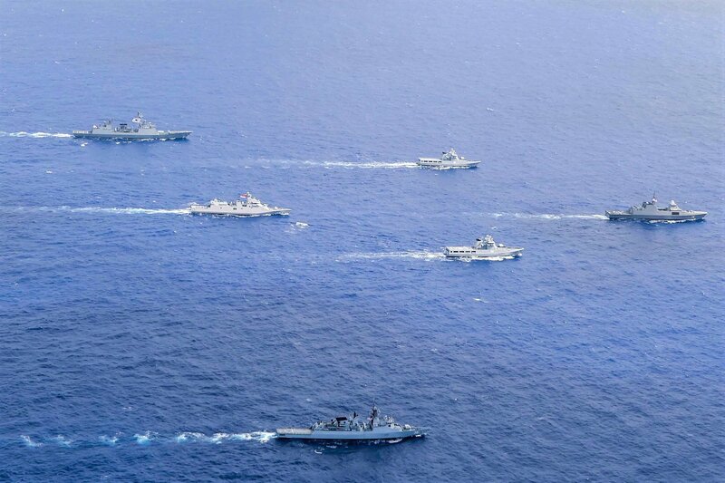 Republic of Singapore Navy's Formidable-class frigate RSS Stalwart  with Ro.jpg