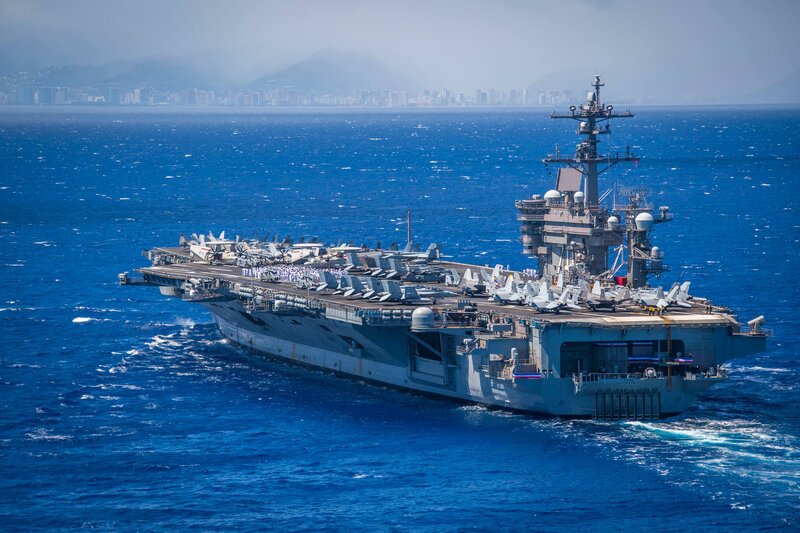 USS Carl Vinson (CVN 70).jpg