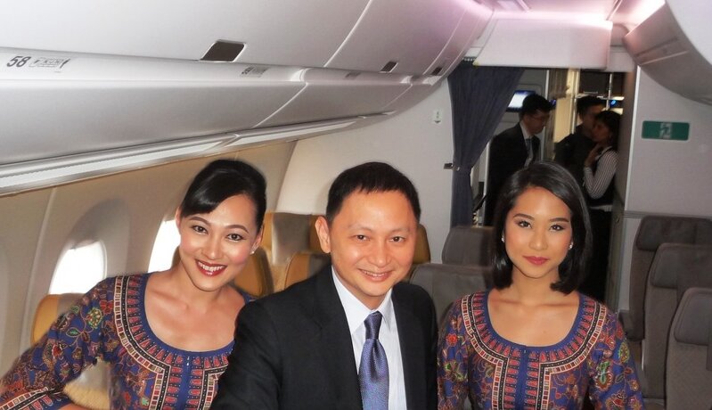 Singapore-Airlines-Goh-Choon-Phong-CEO-og-crew-99-e1457867156463.jpg