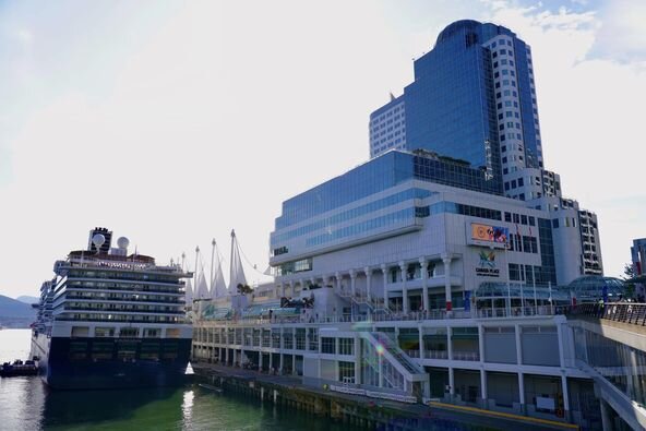 Canada Place ,  Vancouver.jpg