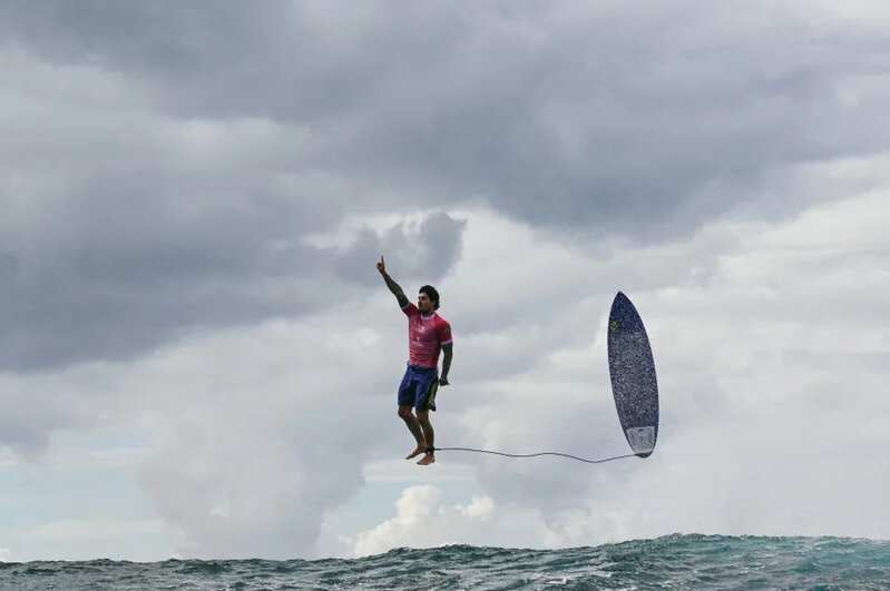 2 梅迪納（Gabriel Medina）.jpg