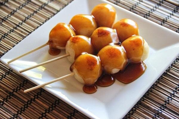 mitarashi dango.jpg