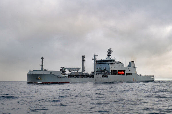 紐西蘭 軍艦  奧特亞羅瓦號  （HMNZS Aotearoa）.jpg