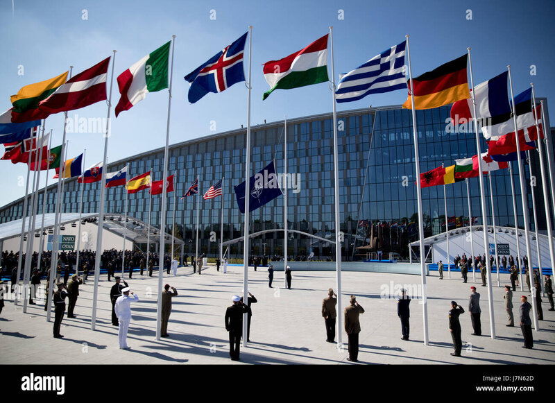 brussels-belgium-25th-may-2017-the-flags-of-the-nato-member-states-J7N62D.jpg