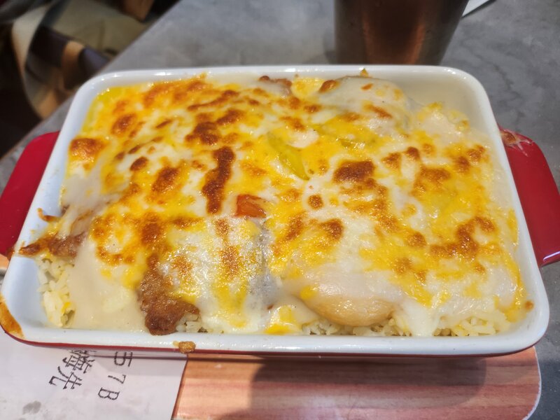 白汁焗海鮮飯.jpg