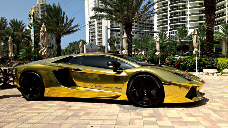 002-Gold-Plated-Lamborghini-Aventador-The-Top-Five-Most-Uber-Expensive-Luxury-Su.jpg