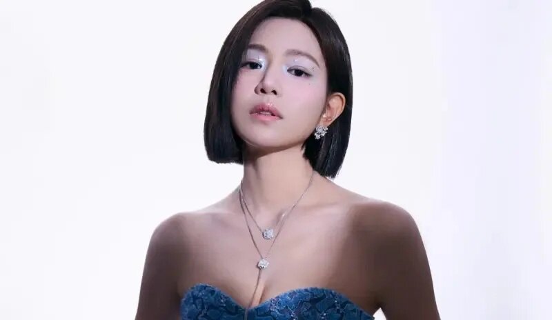▲陳妍希（如圖）近日同框26歲的鮮肉男星黃新淳跳手勢舞，兩人跳舞對視的氛圍CP感十足.jpg