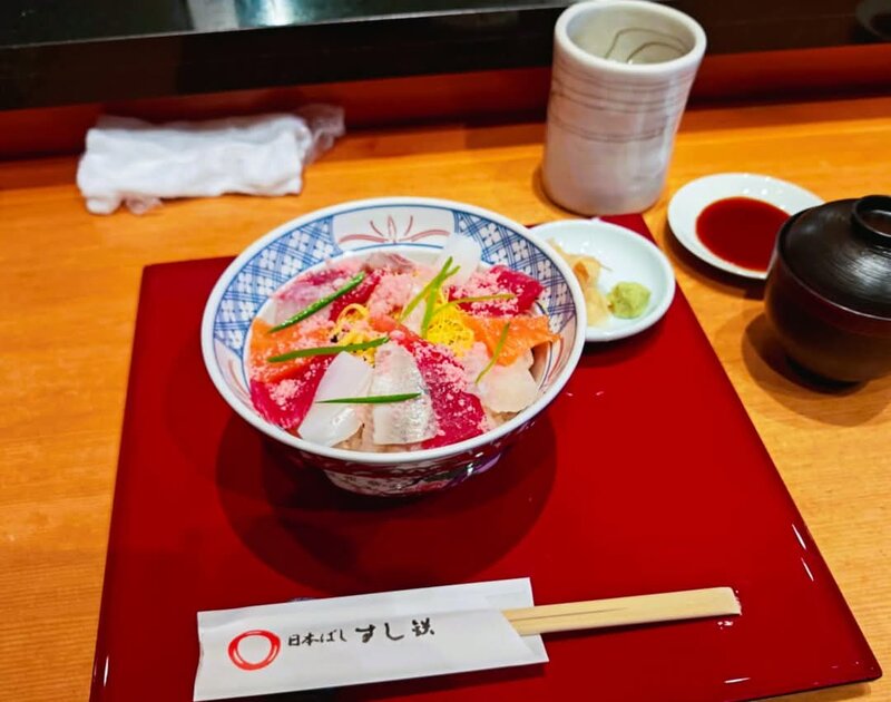 魚生飯.jpg