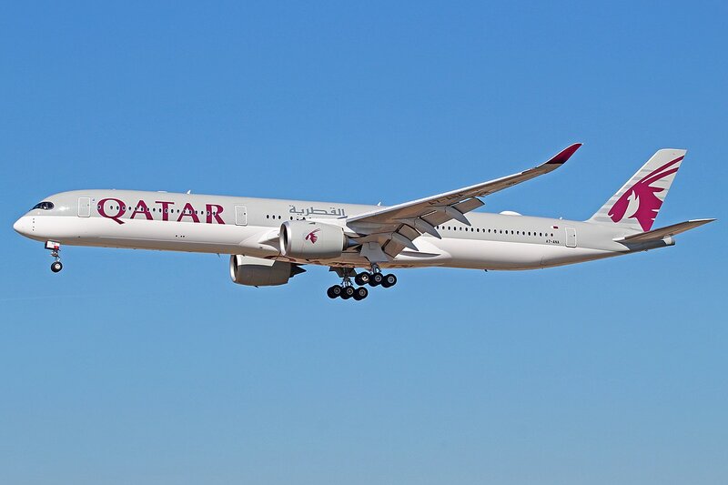 1200px-Qatar_Airways_Airbus_A350-1000.jpg