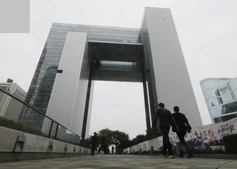 批公僕五天工作周行得慢 議員斥政府「好似躺平咗」.jpg