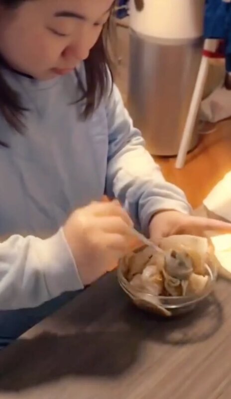 4  黃博老公峰哥特意炮製美食慰勞太太.jpg