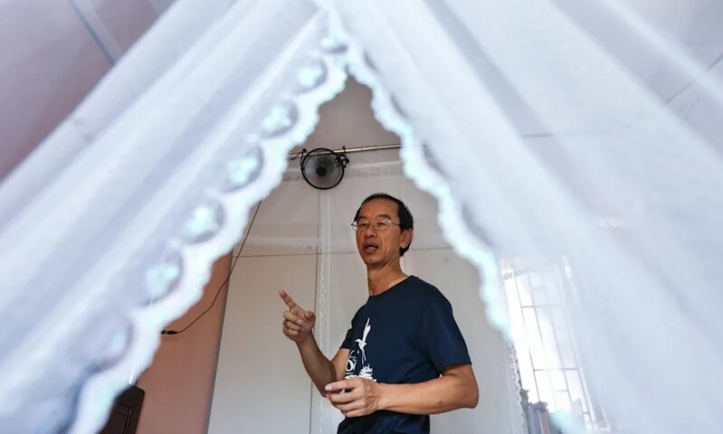 林超英曾經向記者展示家中配置，基本上只會使用電風扇消暑，而且會使用蚊帳。.jpg