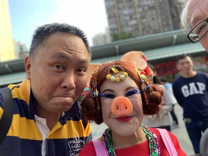 1 黃夏蕙與經理人Simon已合作十年.jpg