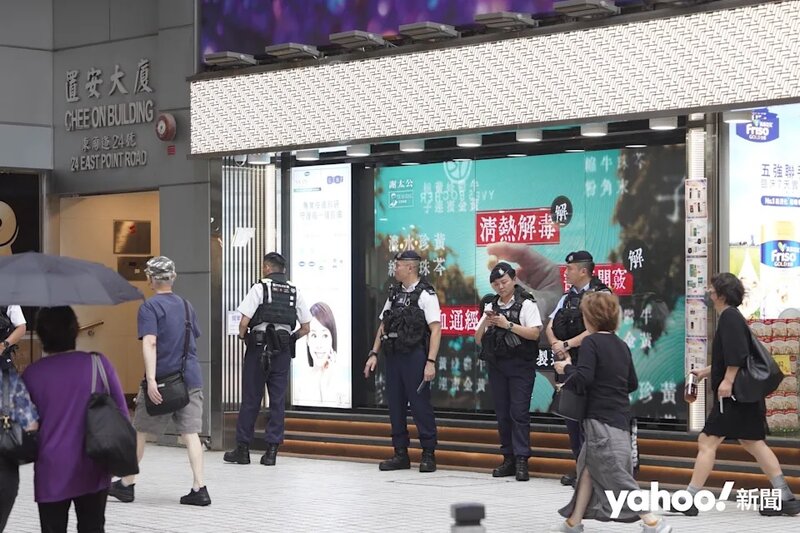 3  銅鑼灣警力逐漸增加，其中東角道布防最嚴密。.jpg