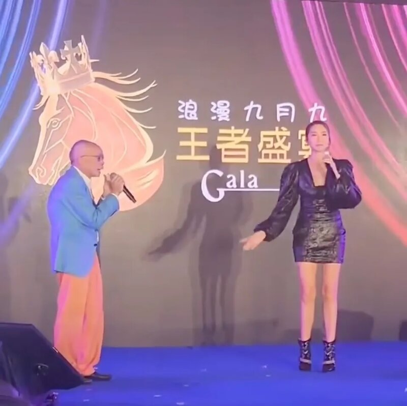 1  劉栢輝同車婉婉合唱《會過去的》.jpg