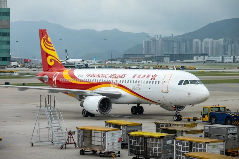 Hong Kong July 26, 2024  Hong Kong Airlines Airbus A320 at Hong Kong Internation.jpg